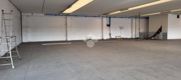1800m² Warehouse in Bagnatica, Italy No. 156059 14