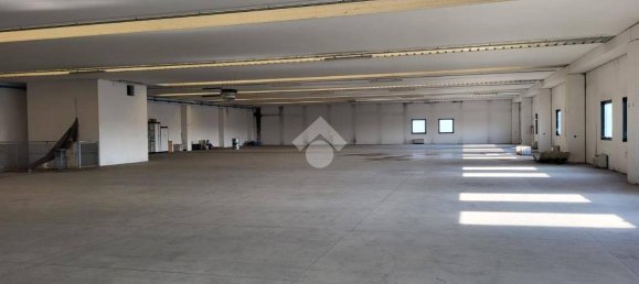 1800m² Warehouse in Bagnatica, Italy No. 156059 15