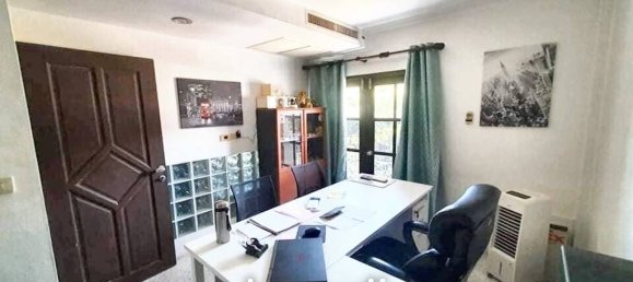 4 bedrooms Bungalow in Bangkok, Thailand No. 20295 10