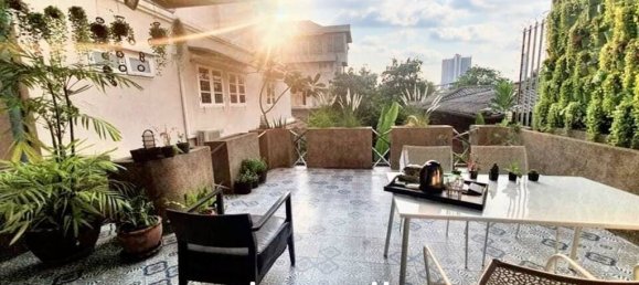 4 bedrooms Bungalow in Bangkok, Thailand No. 20295 2