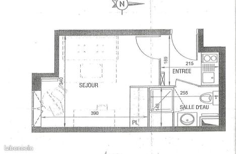 Studio in Le Blanc-Mesnil, France No. 353331
