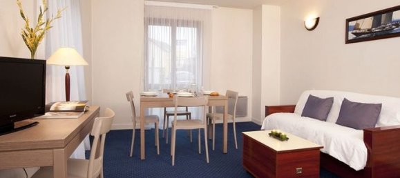 Studio in Le Blanc-Mesnil, France No. 353331 3