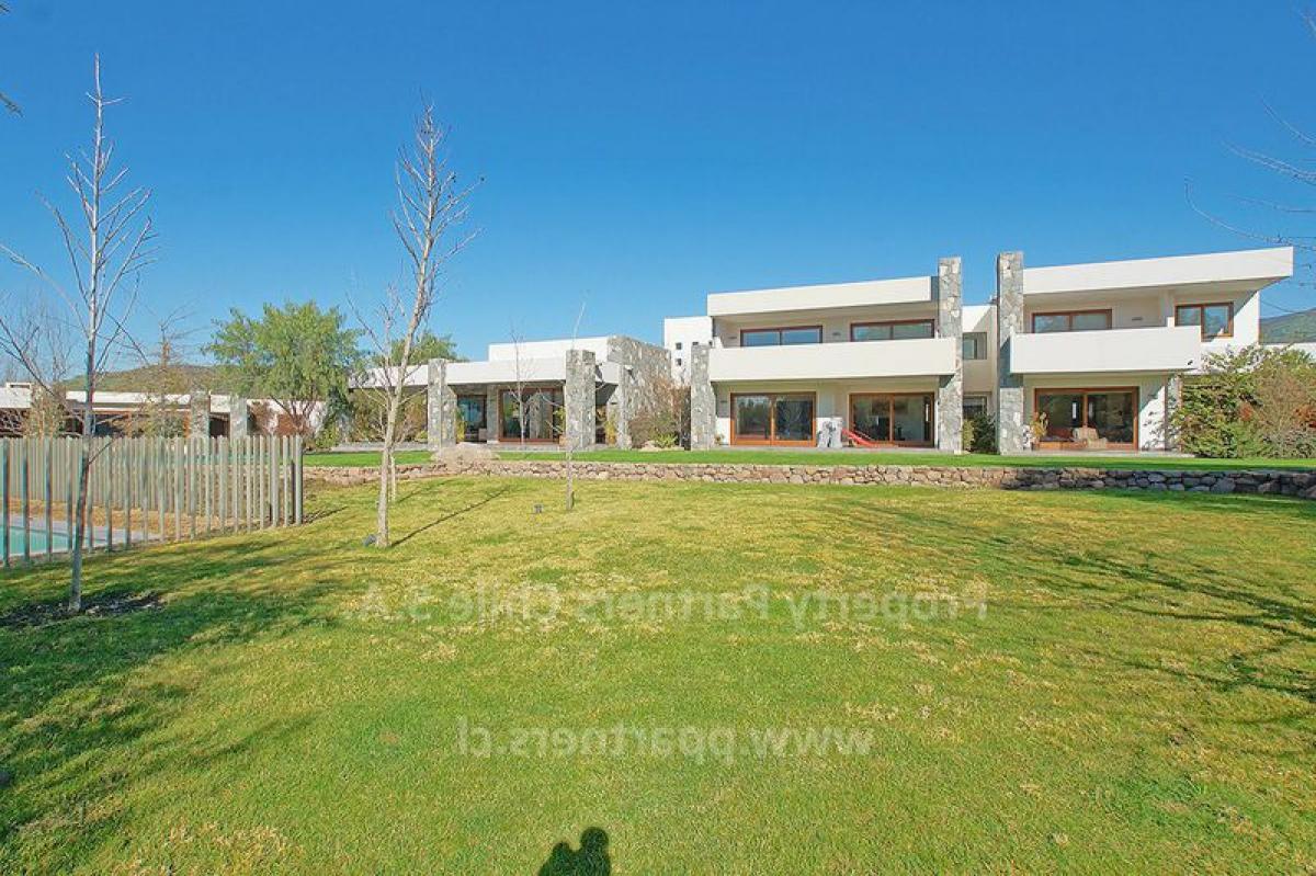 6 bedrooms House in Chacabuco, Chile No. 3917