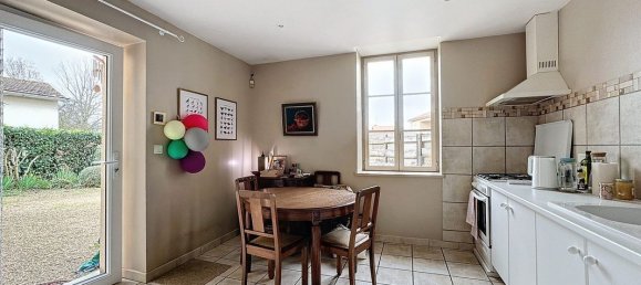 Adosado de 3 dormitorios en Saint-Etienne-sur-Chalaronne, France No. 289573 4