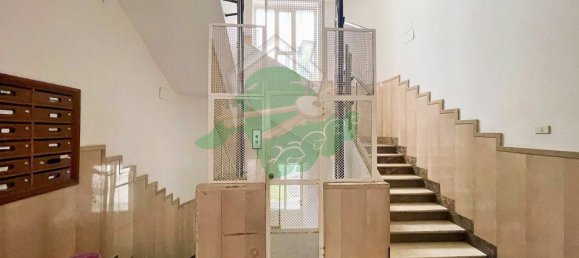 4-salle Appartement à Foggia, Italy No. 190176 16