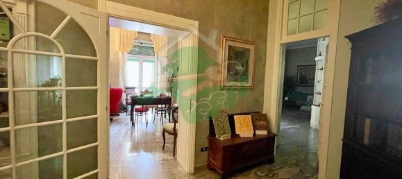 4-salle Appartement à Foggia, Italy No. 190176 3