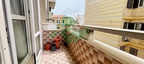 4-salle Appartement à Foggia, Italy No. 190176 12