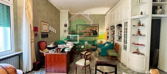 4-salle Appartement à Foggia, Italy No. 190176 6