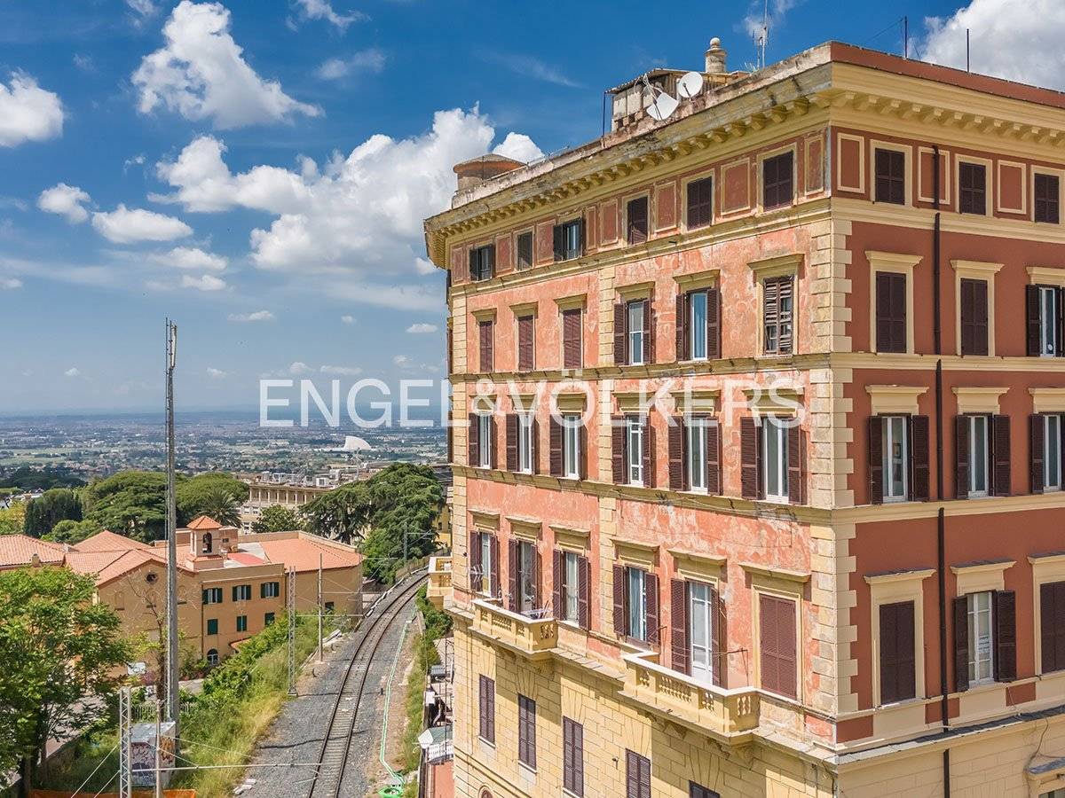 Apartamento de 2 dormitorios en Frascati, Italy No. 65000