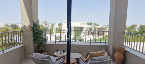 5 bedrooms Villa in Abu Dhabi, UAE No. 22155 7