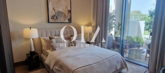 5 bedrooms Villa in Abu Dhabi, UAE No. 22155 19