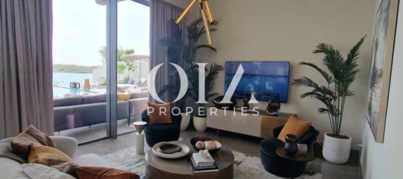 5 bedrooms Villa in Abu Dhabi, UAE No. 22155 12