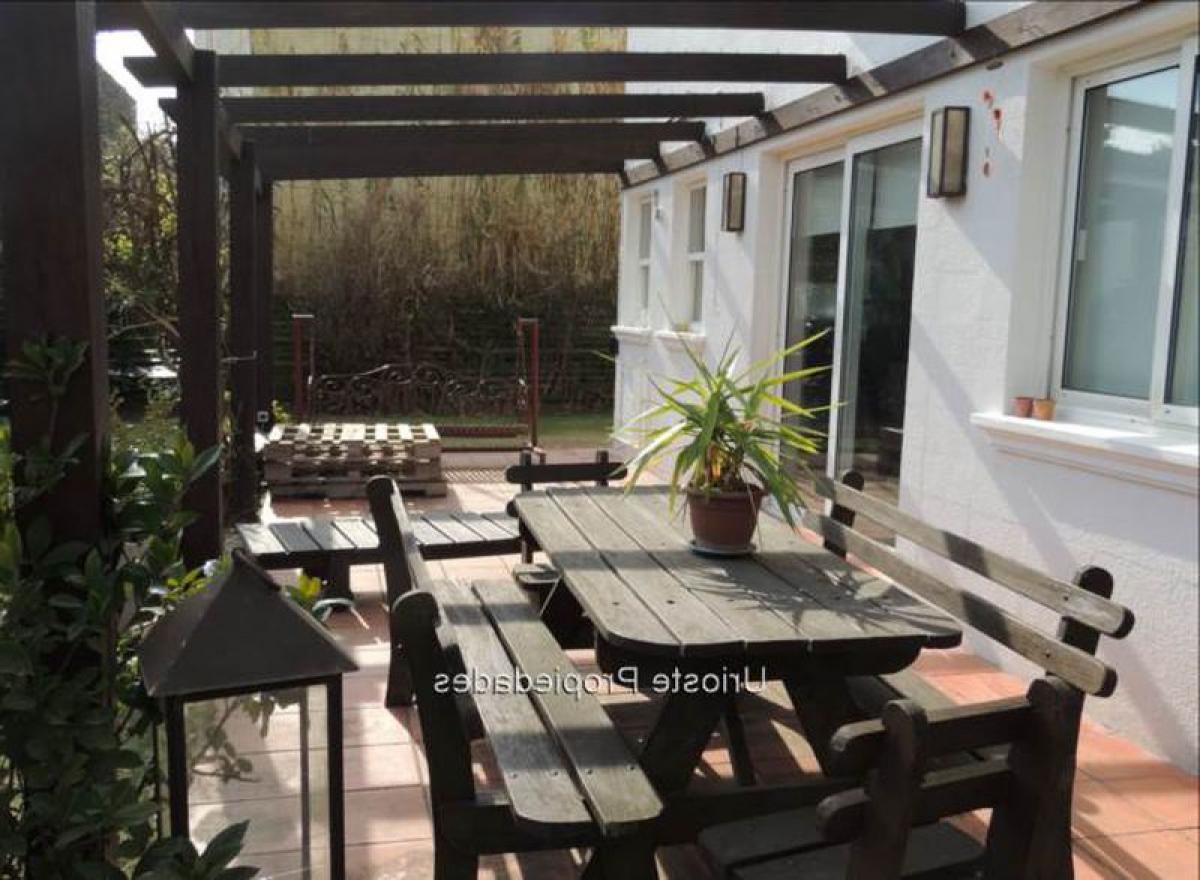 3 bedrooms House in Canelones, Uruguay No. 11760