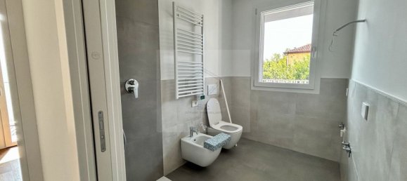 4 rooms Apartment in Padua, Italy No. 284224 12