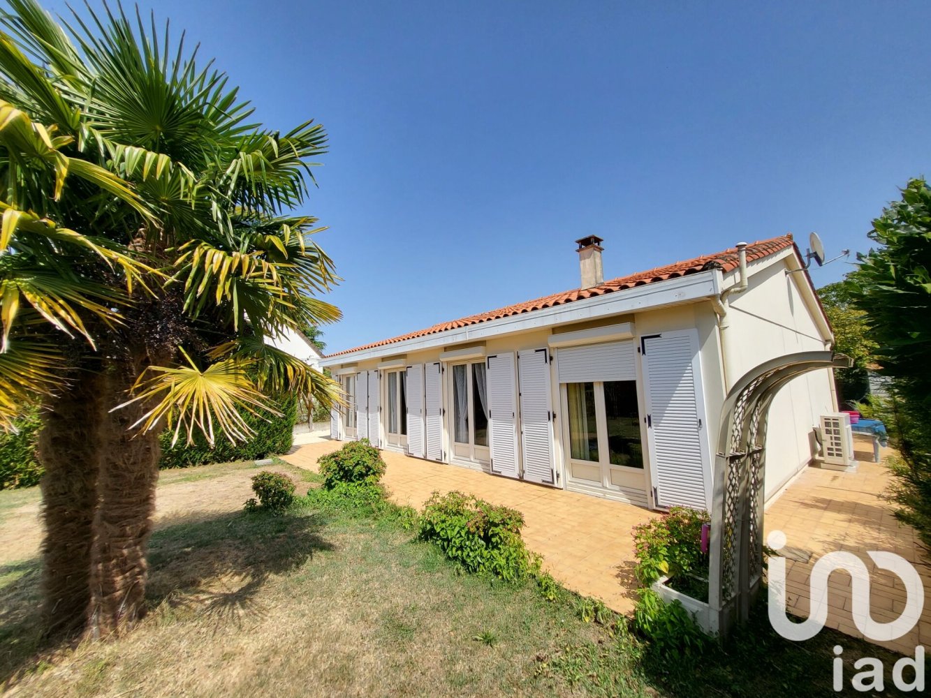 Casa de 5 habitaciónes en Bonneuil-Matours, France No. 321033