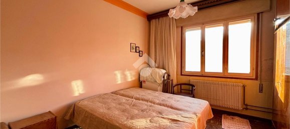Apartamento de 3 habitaciónes en Loria, Italy No. 3521 14
