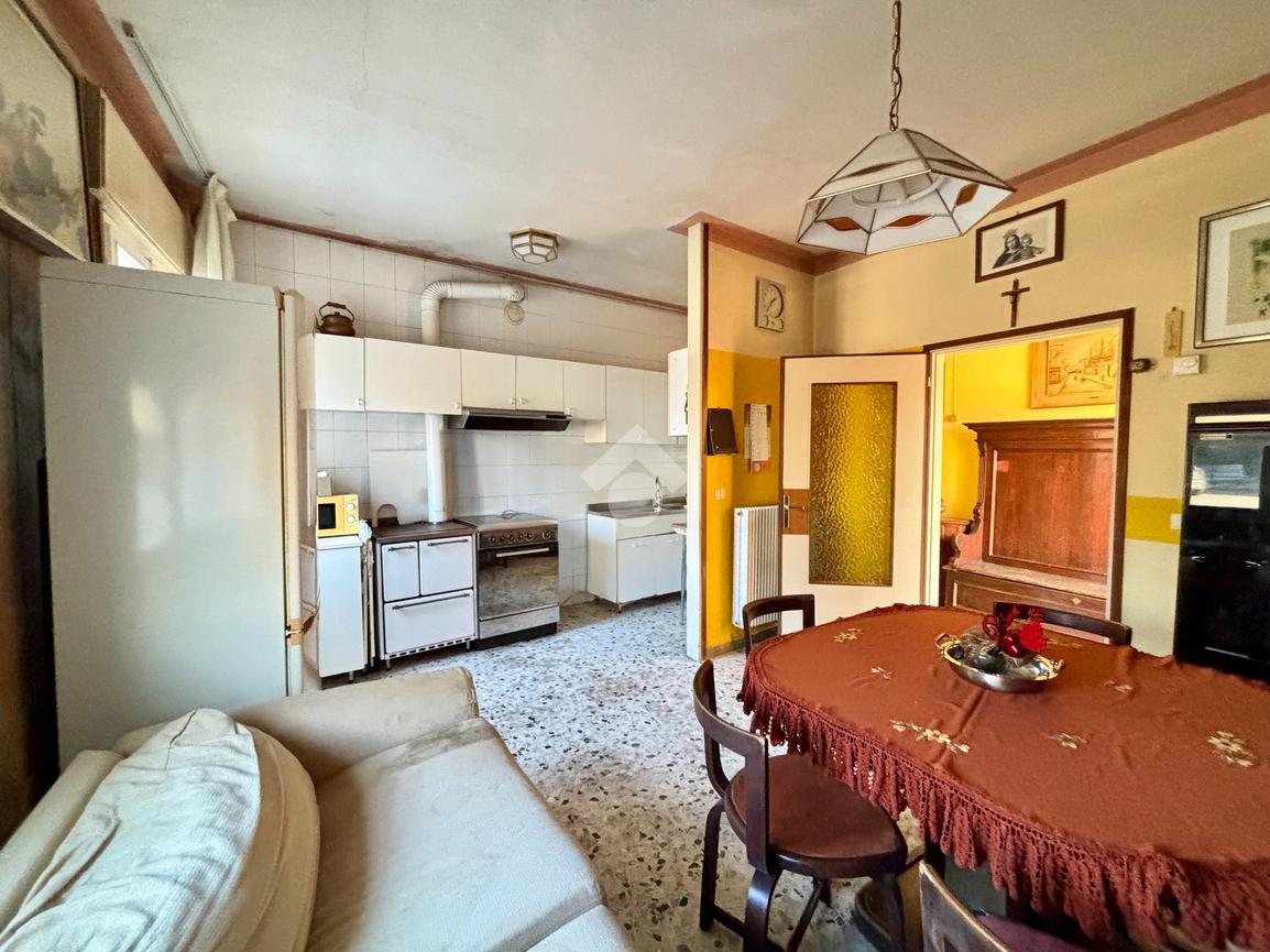 Apartamento de 3 habitaciónes en Loria, Italy No. 3521