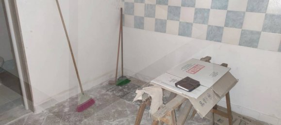 2-salle Propriété commerciale à Bari, Italy No. 21645 10