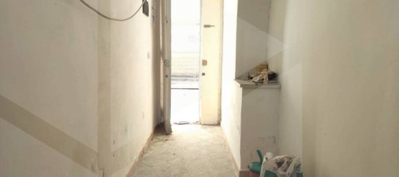 2-salle Propriété commerciale à Bari, Italy No. 21645 4