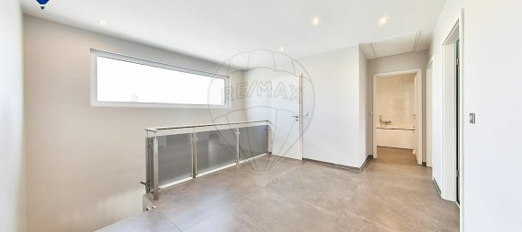 Вилла с 5 спальнями в Виляж-Нёф, Франция № 266360 10