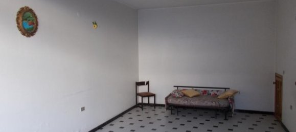 8 rooms House in Lusciano, Italy No. 229380 6