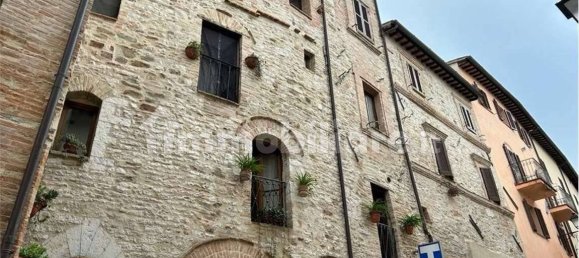 5 rooms Apartment in Nocera Umbra, Italy No. 233353 16