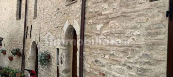 5 rooms Apartment in Nocera Umbra, Italy No. 233353 3