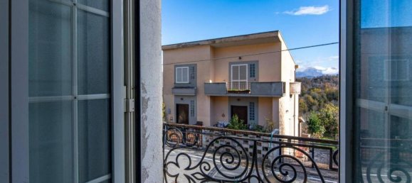 4-salle Appartement à Pescorocchiano, Italy No. 35121 33