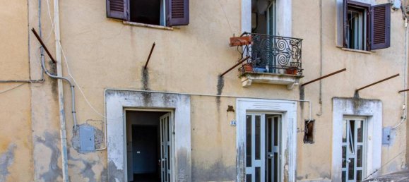 4-salle Appartement à Pescorocchiano, Italy No. 35121 2