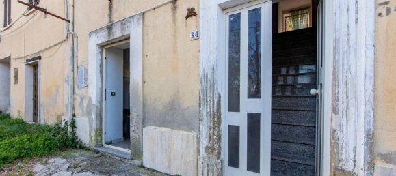 4-salle Appartement à Pescorocchiano, Italy No. 35121 8