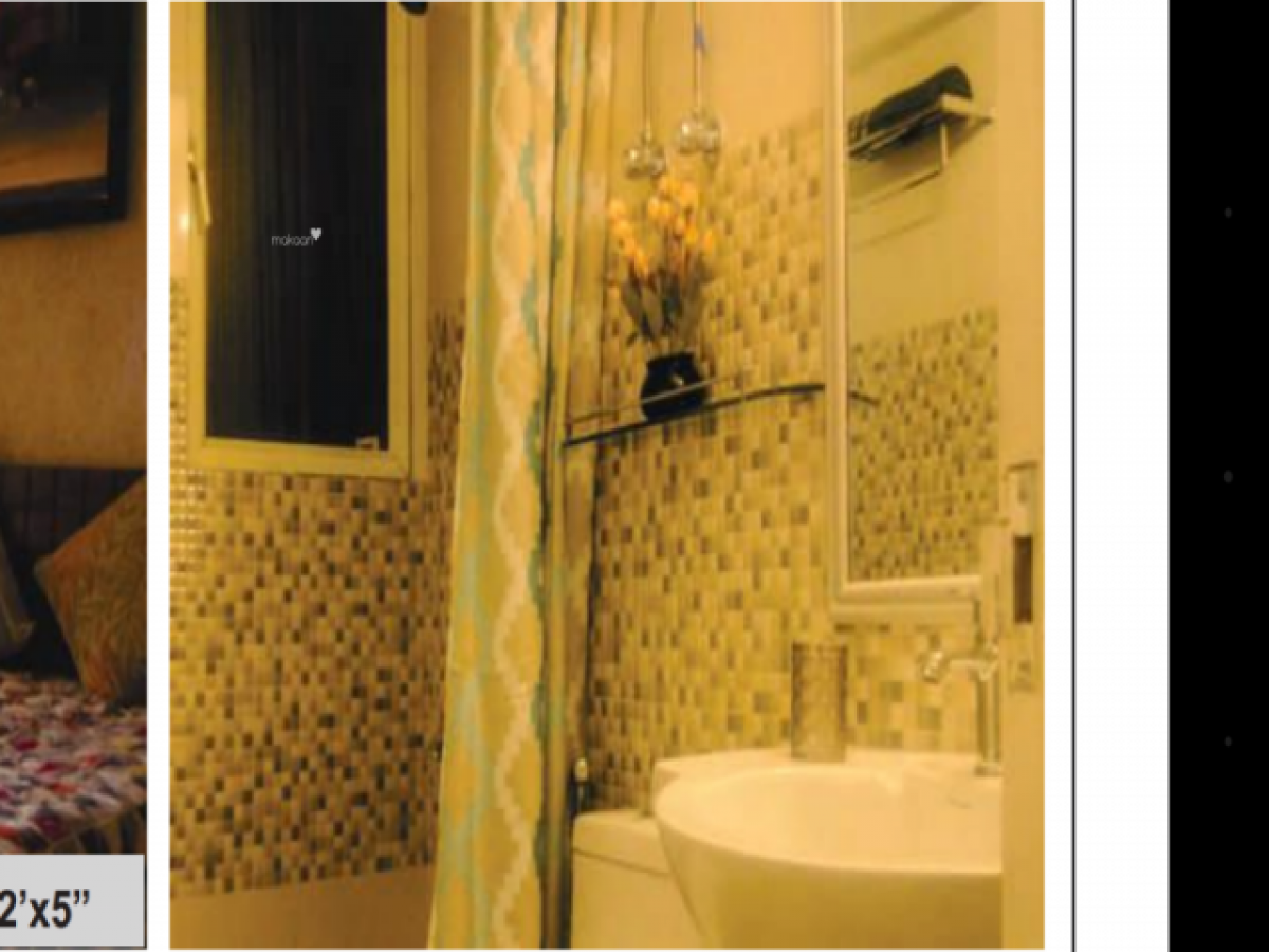 3 bedrooms House in Noida, India No. 68189