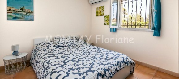 Casa de 4 dormitorios en Saint-Raphael, France No. 322593 7