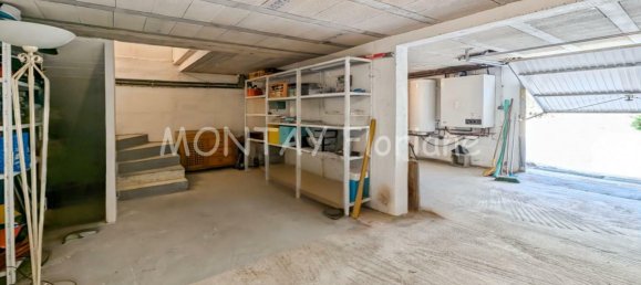 Casa de 4 dormitorios en Saint-Raphael, France No. 322593 11