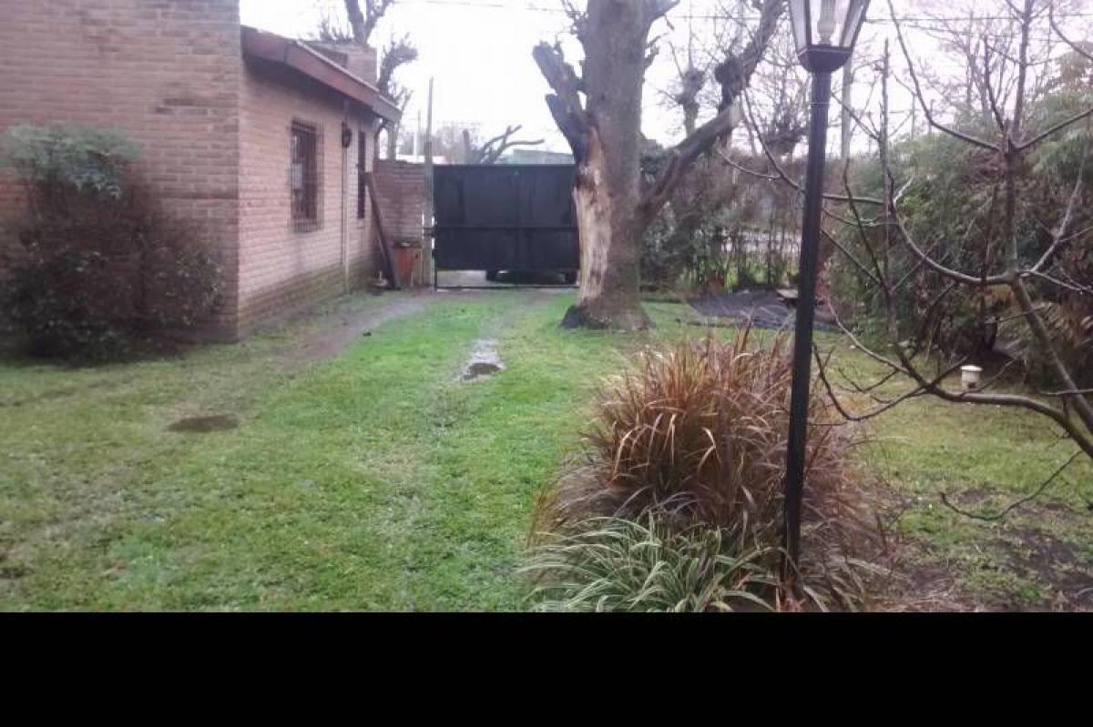 Grundstück in Moreno, Argentina 200m², Nr. 45255