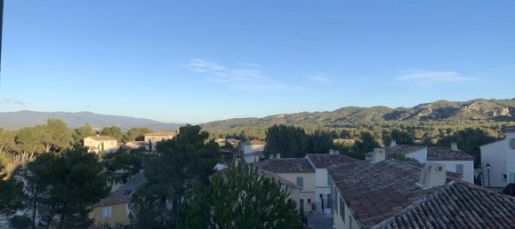 2 bedrooms Castles in Mallemort, France No. 343618 5