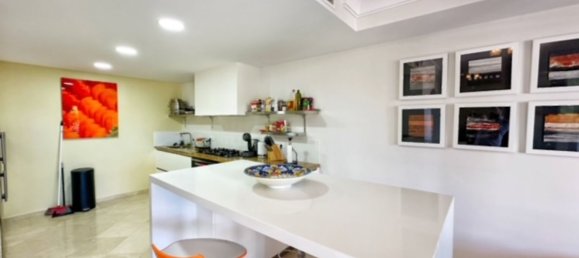 5 bedrooms House in La Quinta, Spain No. 143521 18