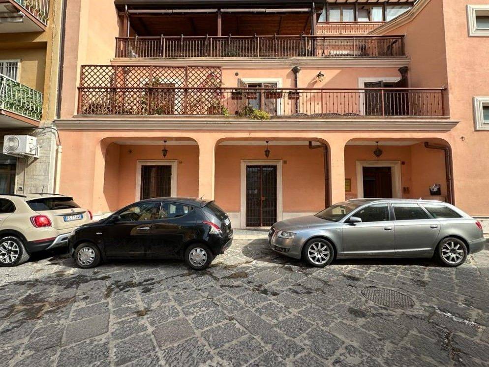 Квартира с 2 комнатами в Фоджа, Италия № 31380