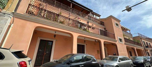 Квартира с 2 комнатами в Фоджа, Италия № 31380 3