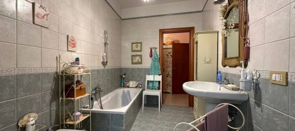 Квартира с 2 комнатами в Фоджа, Италия № 31380 16