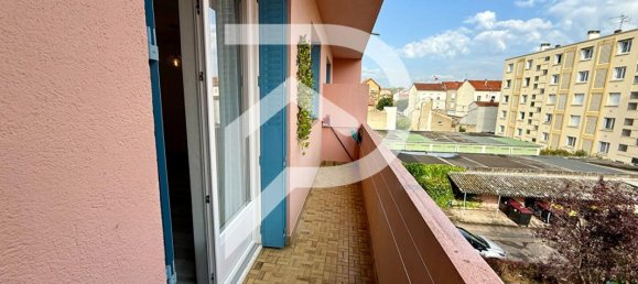 2 bedrooms Apartment in Roanne, France No. 331270 8