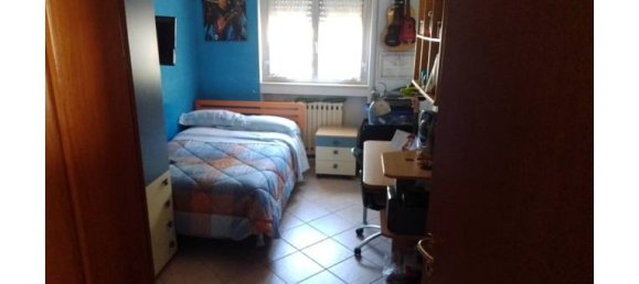 Apartamento de 5 habitaciónes en Taranto, Italy No. 253145 3