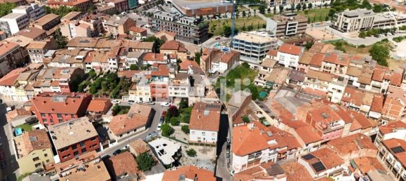 Земельный участок 14302м² в Вик, Испания № 158355 14