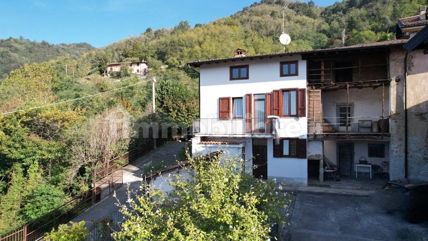 Дом с 3 спальнями в Форесто Спарсо, Италия № 237957