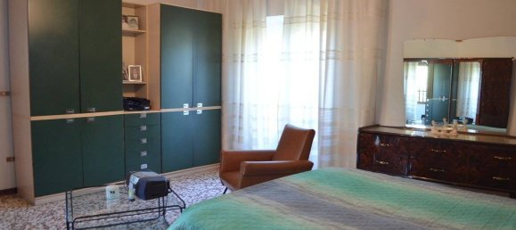 Дом с 3 спальнями в Форесто Спарсо, Италия № 237957 17