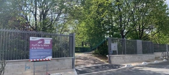 5 bedrooms House in Bondy, France No. 360322 7