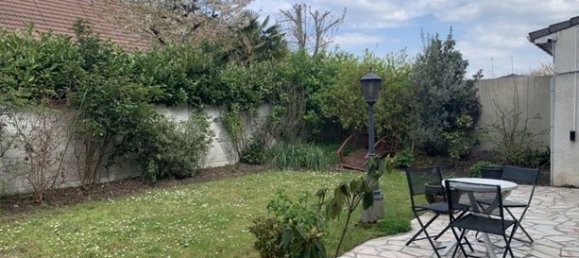 5 bedrooms House in Bondy, France No. 360322 11