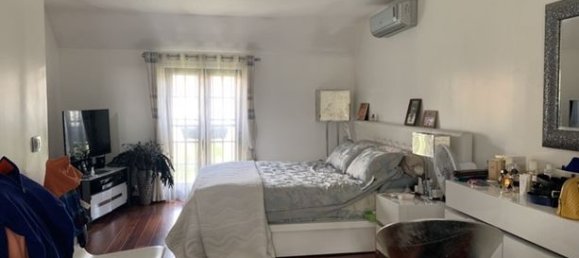 5 bedrooms House in Bondy, France No. 360322 17