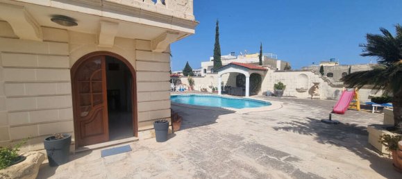 2 Schlafzimmer Maisonette-Wohnung in Swieqi, Malta, Nr. 11584 4