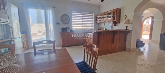 2 Schlafzimmer Maisonette-Wohnung in Swieqi, Malta, Nr. 11584 8