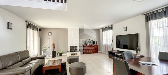 6 rooms House in Chaumontel, France No. 282786 3